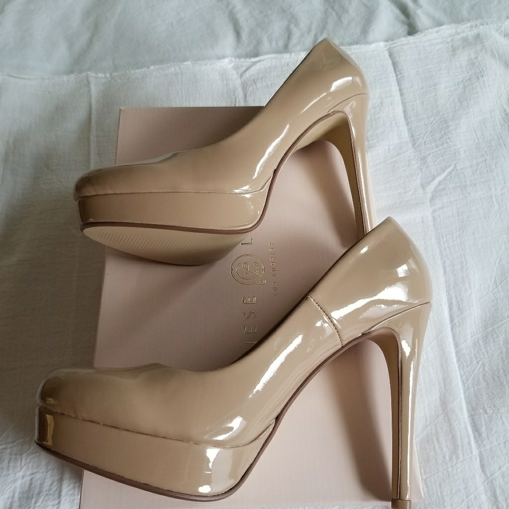 Chinese Laundry Heels - Picture 3 of 6
